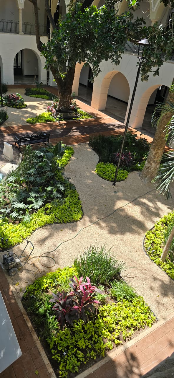 servicios de Mayan Garden