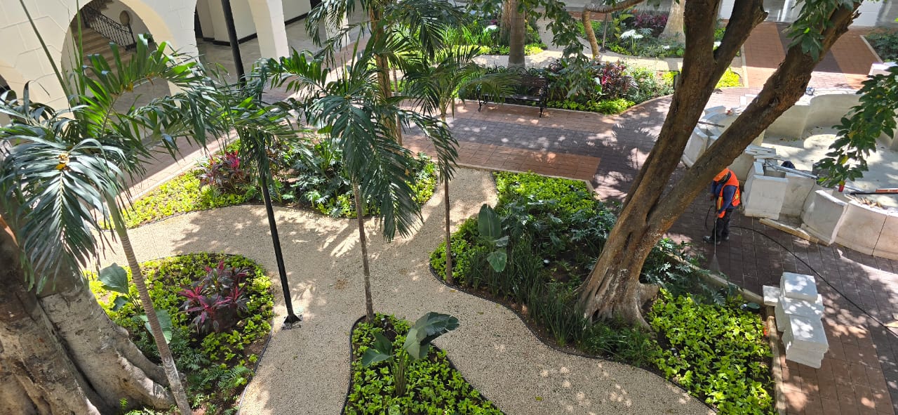 servicios de Mayan Garden