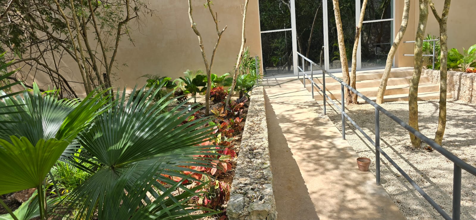 servicios de Mayan Garden
