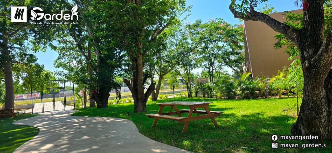 servicios de Mayan Garden